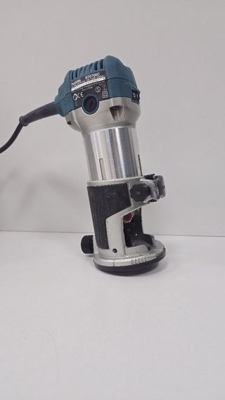 Fresadora RT 0700C MAKITA