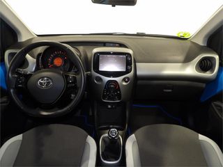 TOYOTA Aygo 1.0 70 x-play