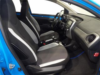 TOYOTA Aygo 1.0 70 x-play