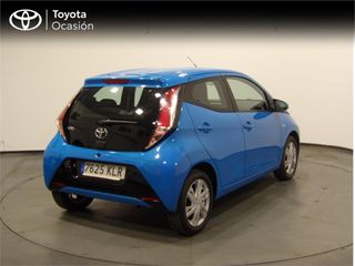 TOYOTA Aygo 1.0 70 x-play