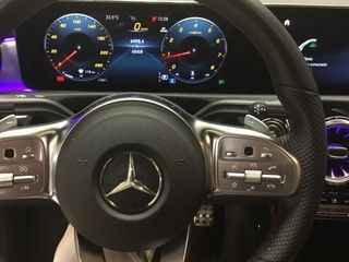 MERCEDES-BENZ Clase CLA 200 AMG Line (EURO 6d)