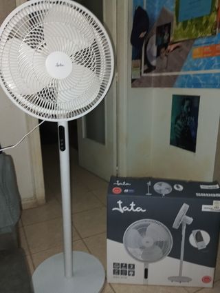 Solo hoy Ventilador de pie Jata con mando a distan