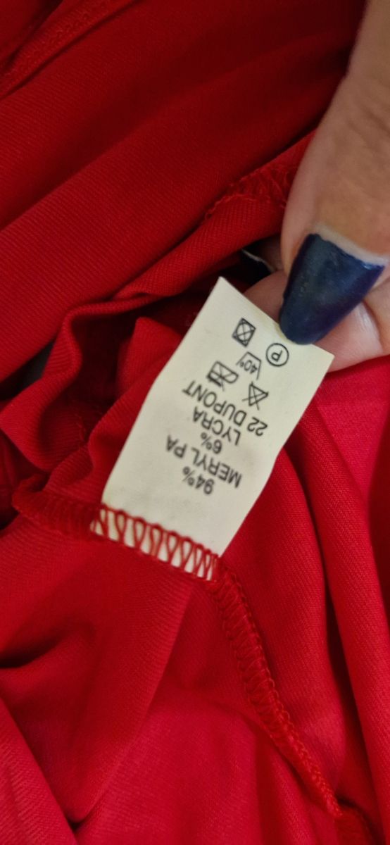 Camiseta tirantes roja