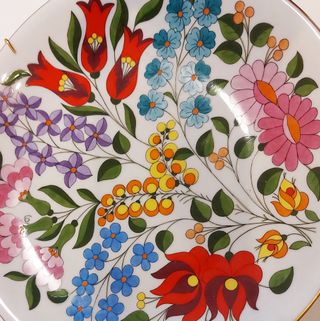 Plato de 1970 Kalocsa 0f Hungría pintado a mano