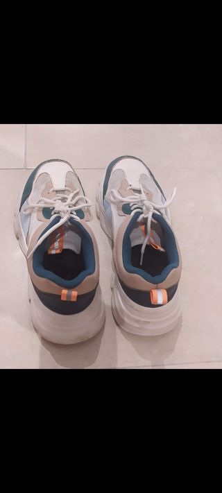 Zapatillas Puma y Parfois