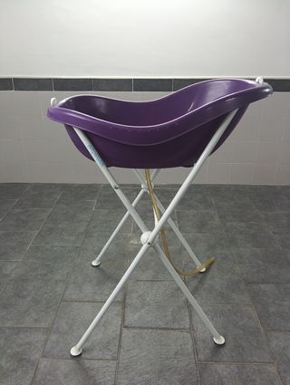 Bañera plegable para bebé morada
