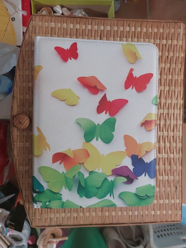 Funda universal para tablet con mariposas