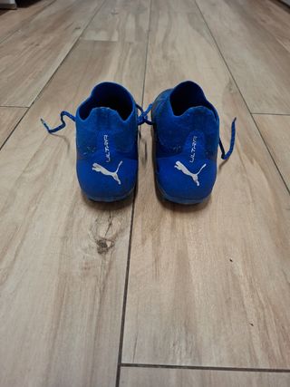 Botas de fútbol césped artificial