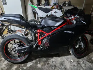 Ducati 749 biposto