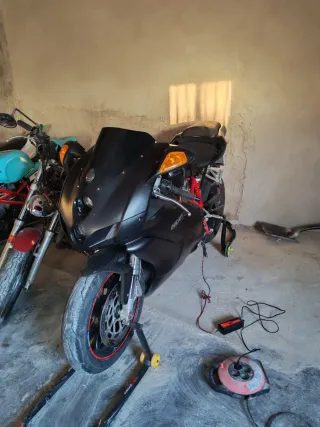 Ducati 749 biposto