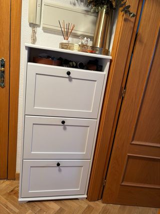 Zapatero Ikea Brusali Blanco prácticamente nuevo