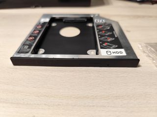 Bandeja HDD SATA 9.5mm para portátil