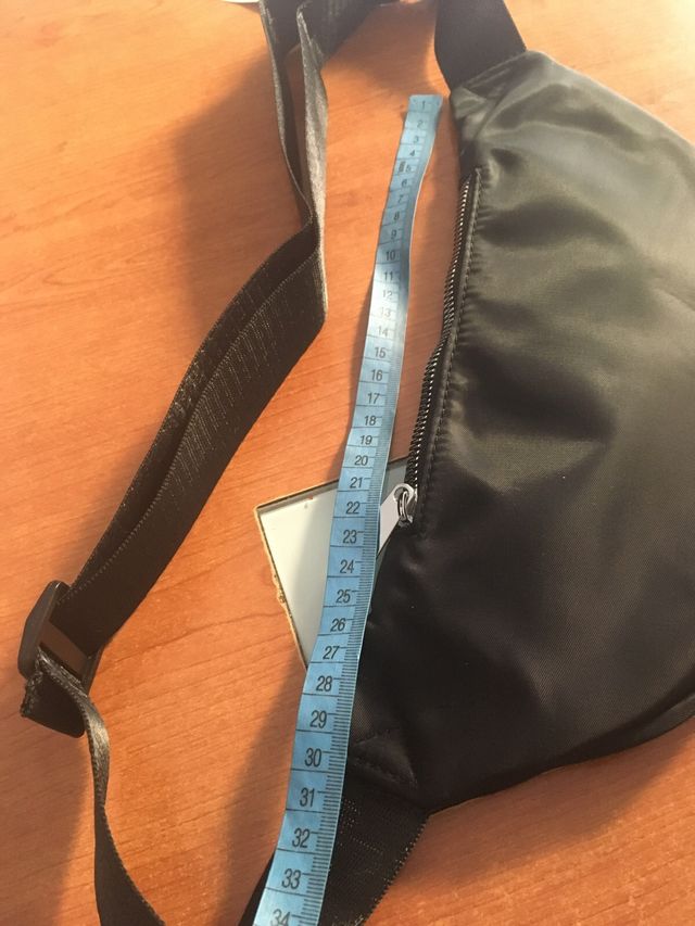 Riñonera negra nueva