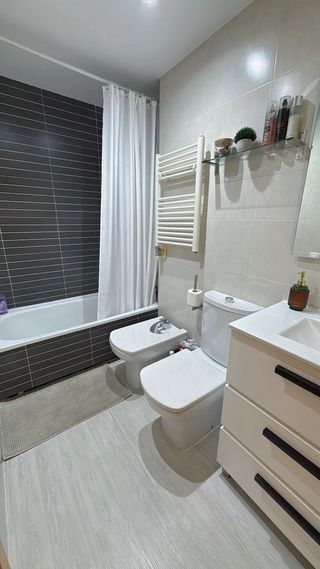 Piso en venta con terraza en Rubí