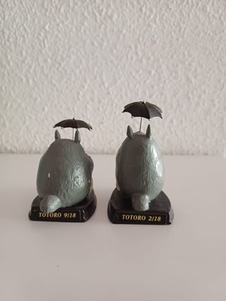 Statuine Totoro con ombrelli