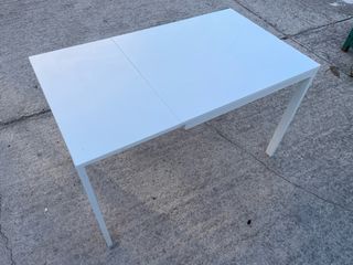 Mesa de cocina blanca extensible