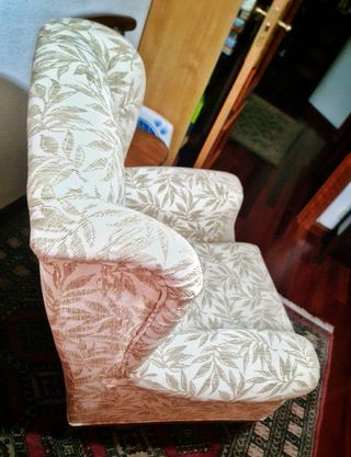 2 SILLONES OREJEROS CLÁSICOS 
