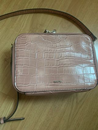 Bolso piel serpiente rosa