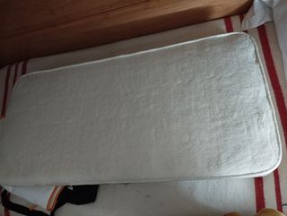Cuna blanca de madera