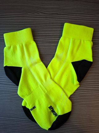 Calcetines Ciclismo Btwin Amarillo y Rojo