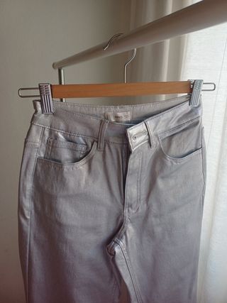 Pantalón plateado niña MNG talla 36 Nuevo