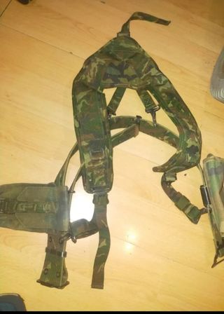 Cinturón con trinchas camuflaje
