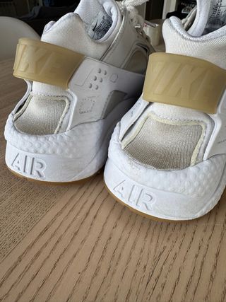 Nike Huarache Blancas Talla 41
