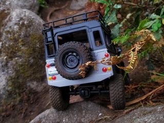 4x4 radiocontrol Land Rover Defender MN99S