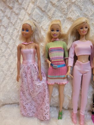 Lote de Barbies con defectos 