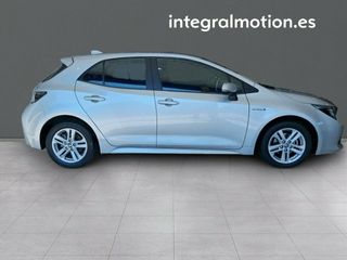 Toyota Corolla 1.8 125H ACTIVE TECH E-CVT