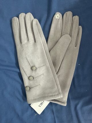 Guantes grises con detalle floral