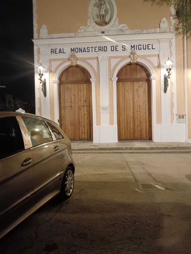 Cubierta embellecedor pilares Mercedes 200 b