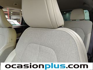 Volvo XC40 T3 Momentum 115 kW (156 CV)