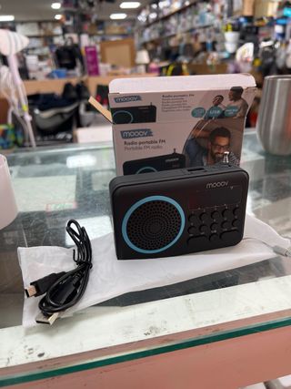 Radio Portátil Metronic FM USB Micro SD