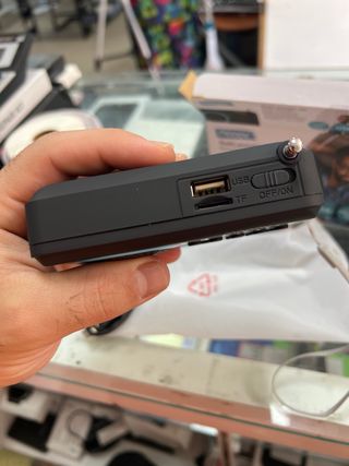 Radio Portátil Metronic FM USB Micro SD