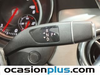 Mercedes-Benz Clase GLA 180 90 kW (122 CV)
