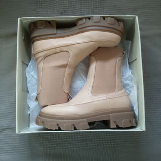Botas de piel beige