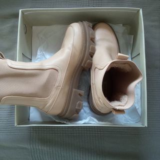 Botas de piel beige