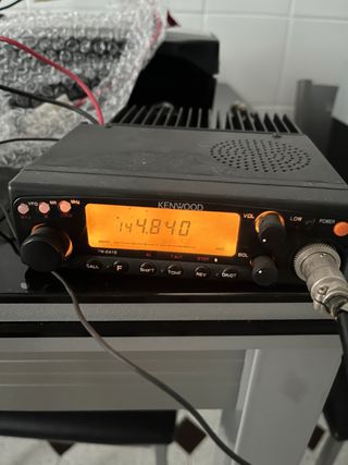 Emisora Kenwood TM-241E Radioaficionado