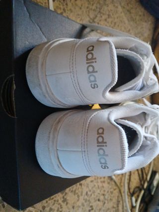 Zapatos Adidas Blancos Talla 37.5