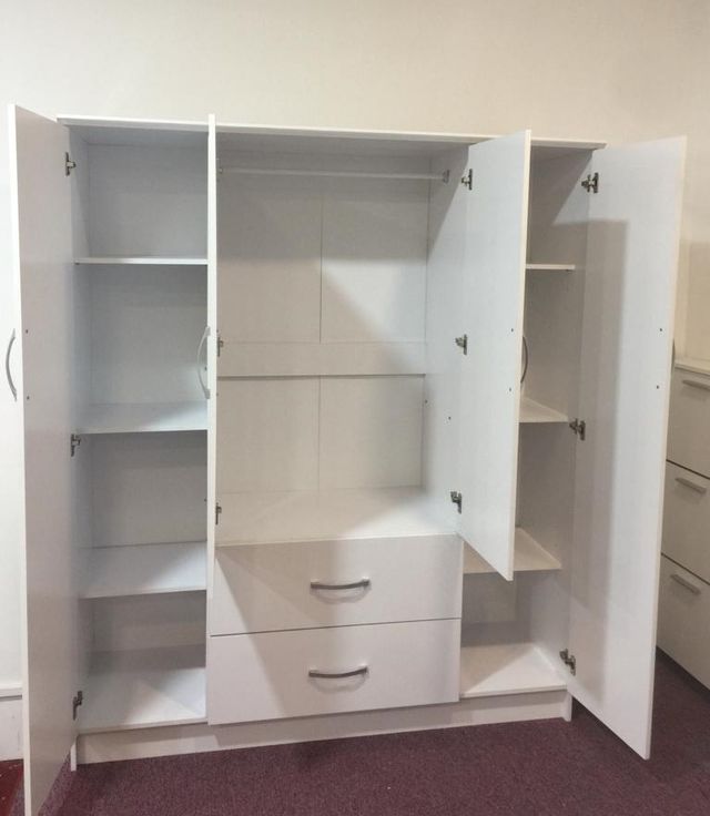 Armario 4 puertas blanco con espejo