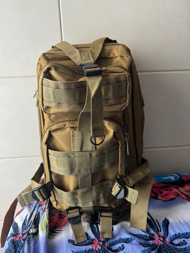 Mochila Táctica Militar Beige Nueva