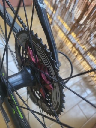 Rueda trasera Cannondale de 29 pulgadas 