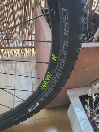 Rueda trasera Cannondale de 29 pulgadas 