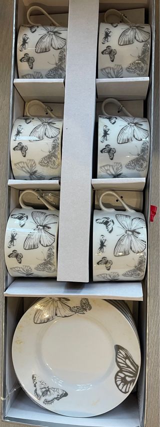 Conjunto de té con mariposas
