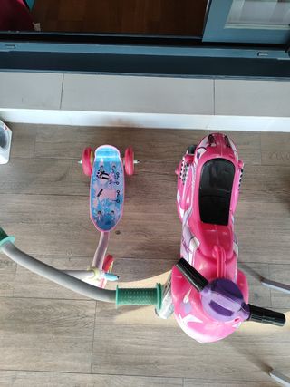 Correpasillos y patinete infantil