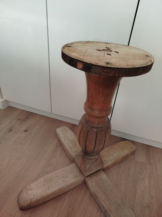 PIE DE MESA ANTIGUO MADERA