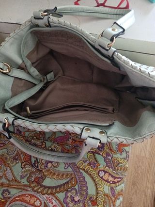 Bolso Guess verde tejido