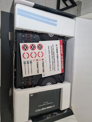 Controlador DJ Native Instruments Traktor S2