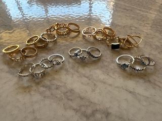 Lote  25 Anillos Mujer Oro y Plata